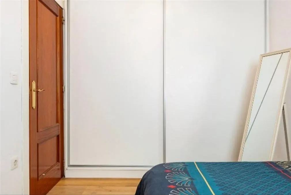 Homestay Acogedora Habitacion En Apartamento Compartido Amplio Y Centrico Granada